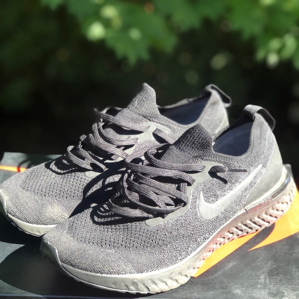 Nike react men’s athletic sneaker